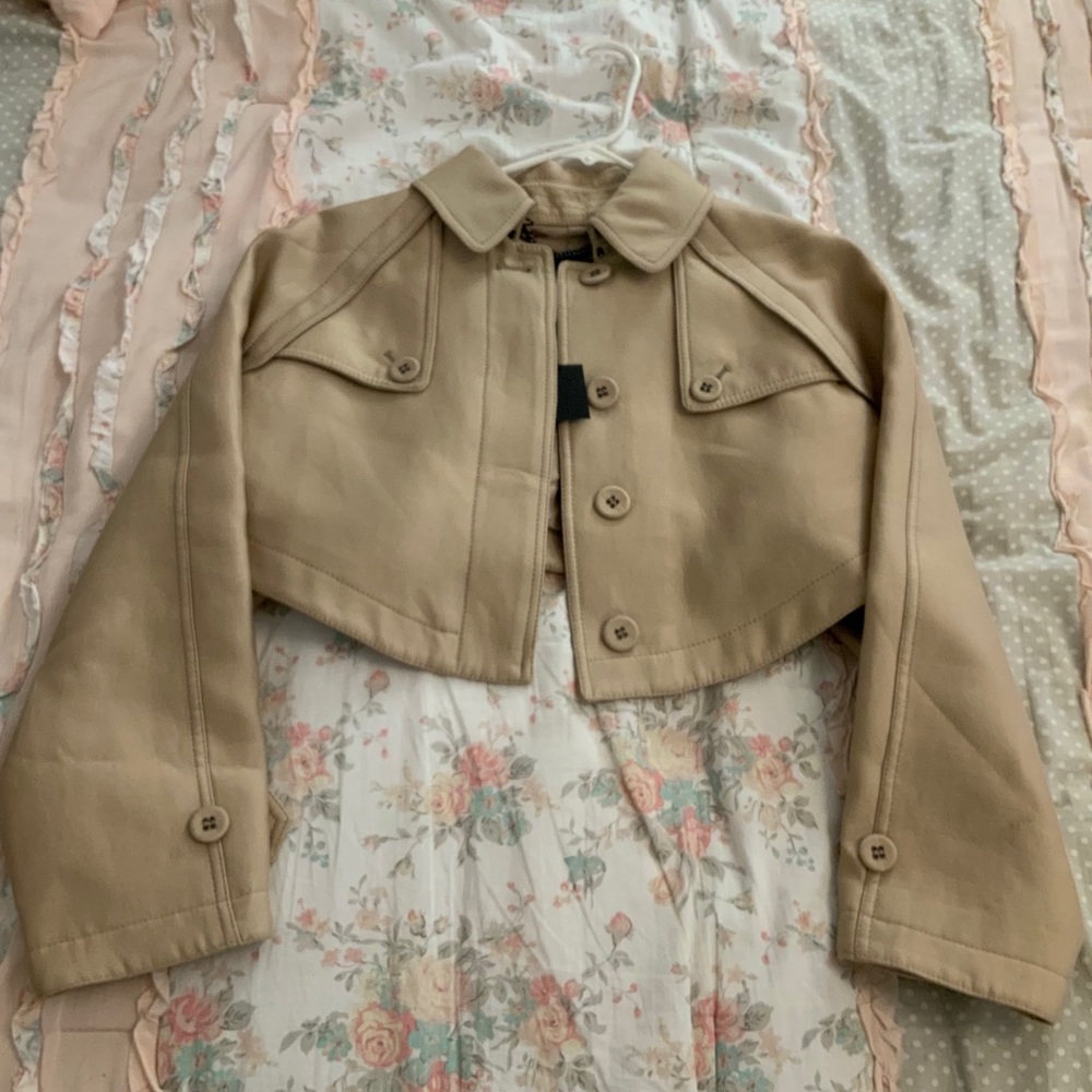 Burberry Crop Trench